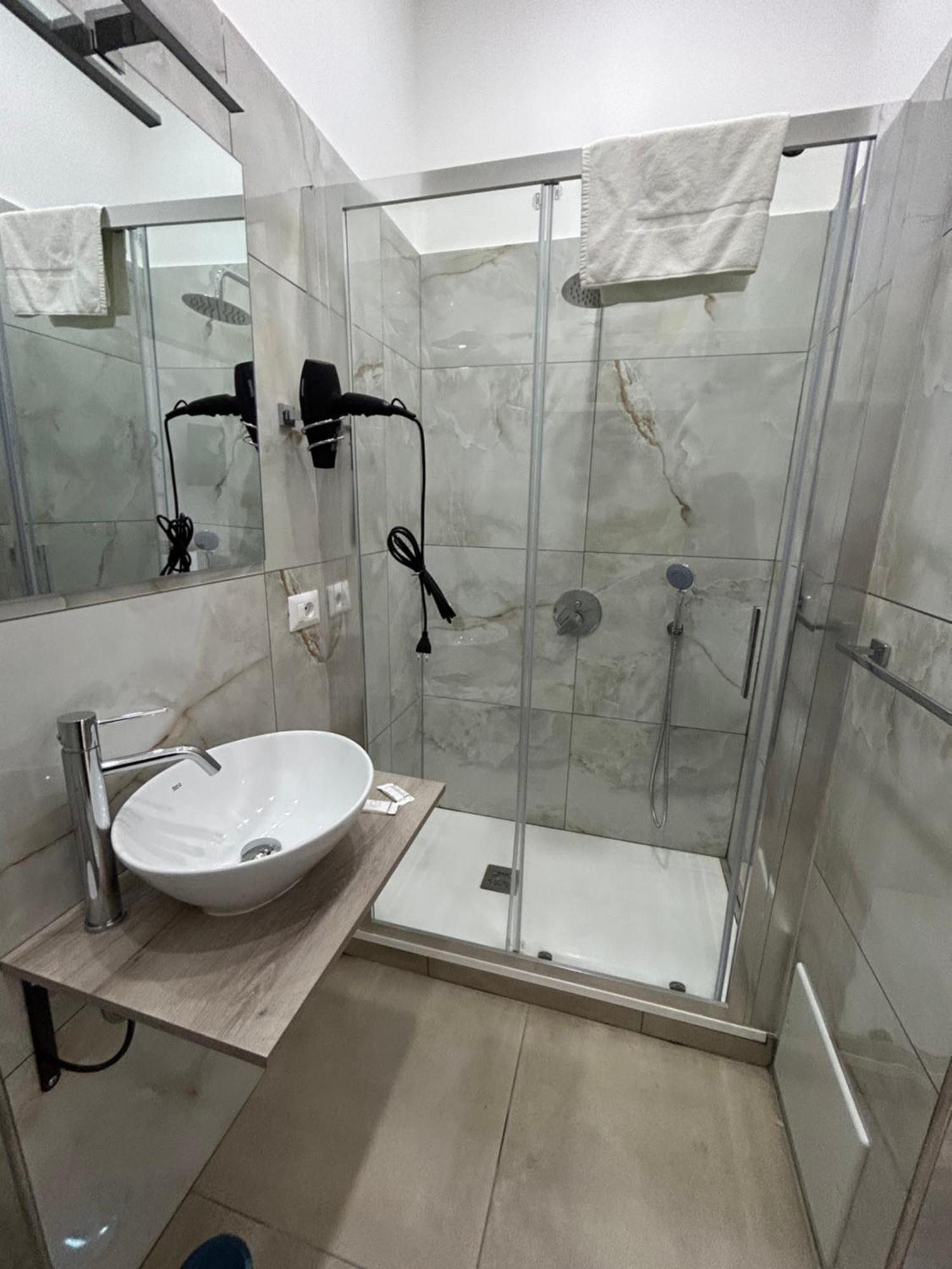 Enjoy Rooms Napoli Ngoại thất bức ảnh