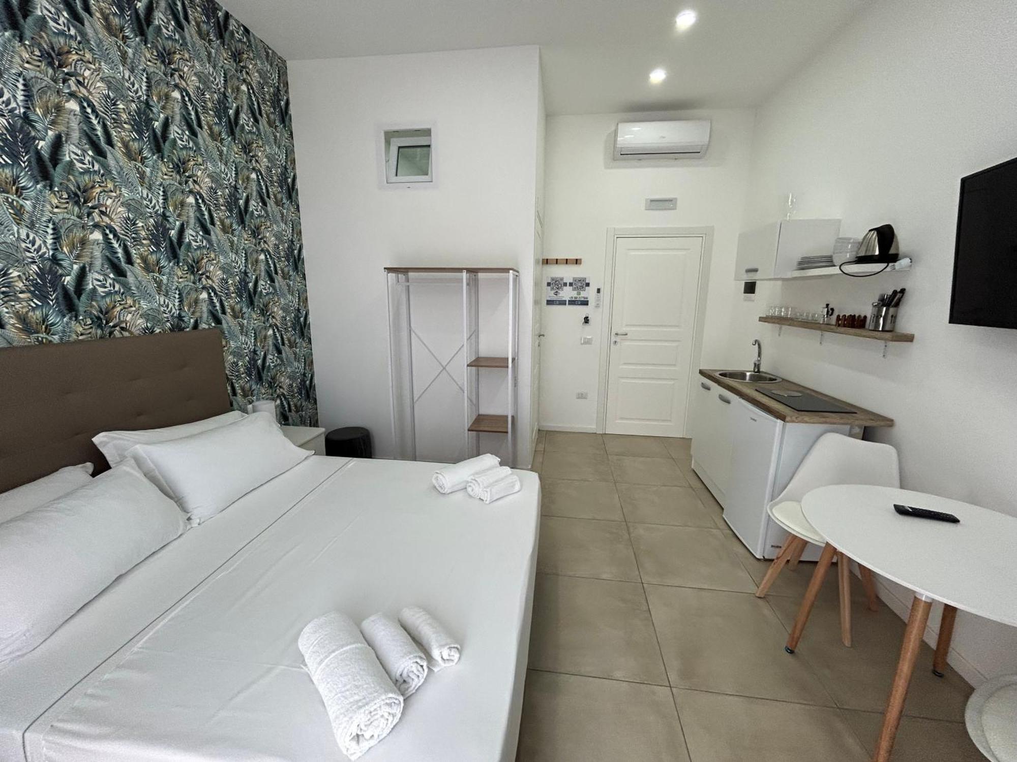 Enjoy Rooms Napoli Ngoại thất bức ảnh